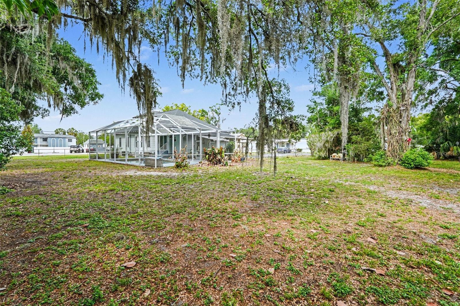 DEVANE & THOMAS - Residential