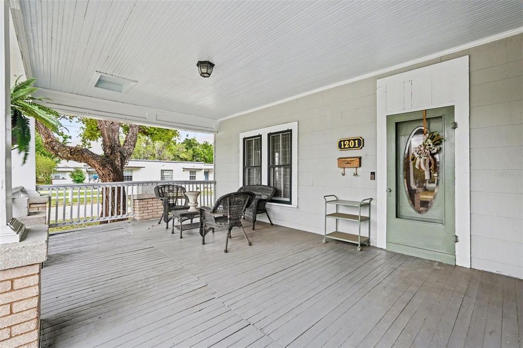 Photo of 1201 W Reynolds Street, Plant City, FL 33563 (MLS # TB8501116)