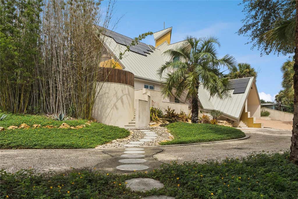Photo of 1800 N Peninsula Avenue, New Smyrna Beach, FL 32169 (MLS # O6431814)