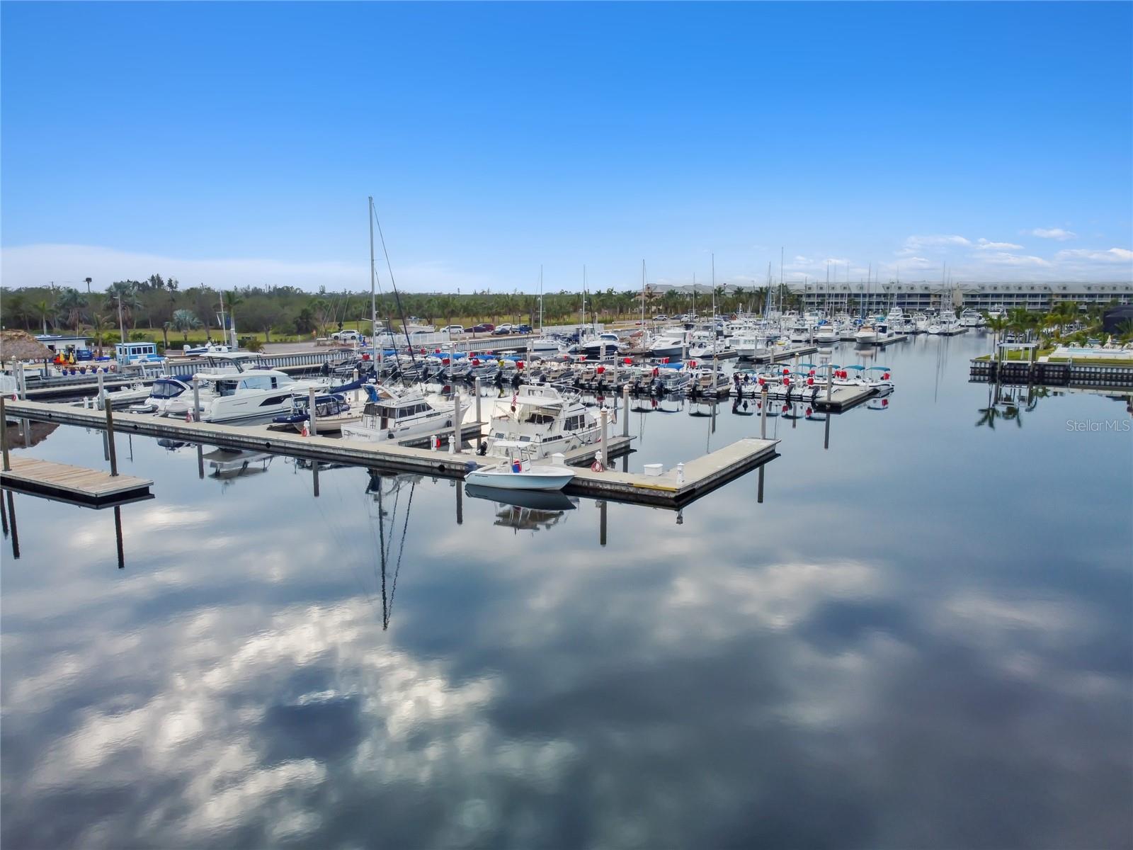 ISLAND RESORT AT MARINERS CLUB - Residential