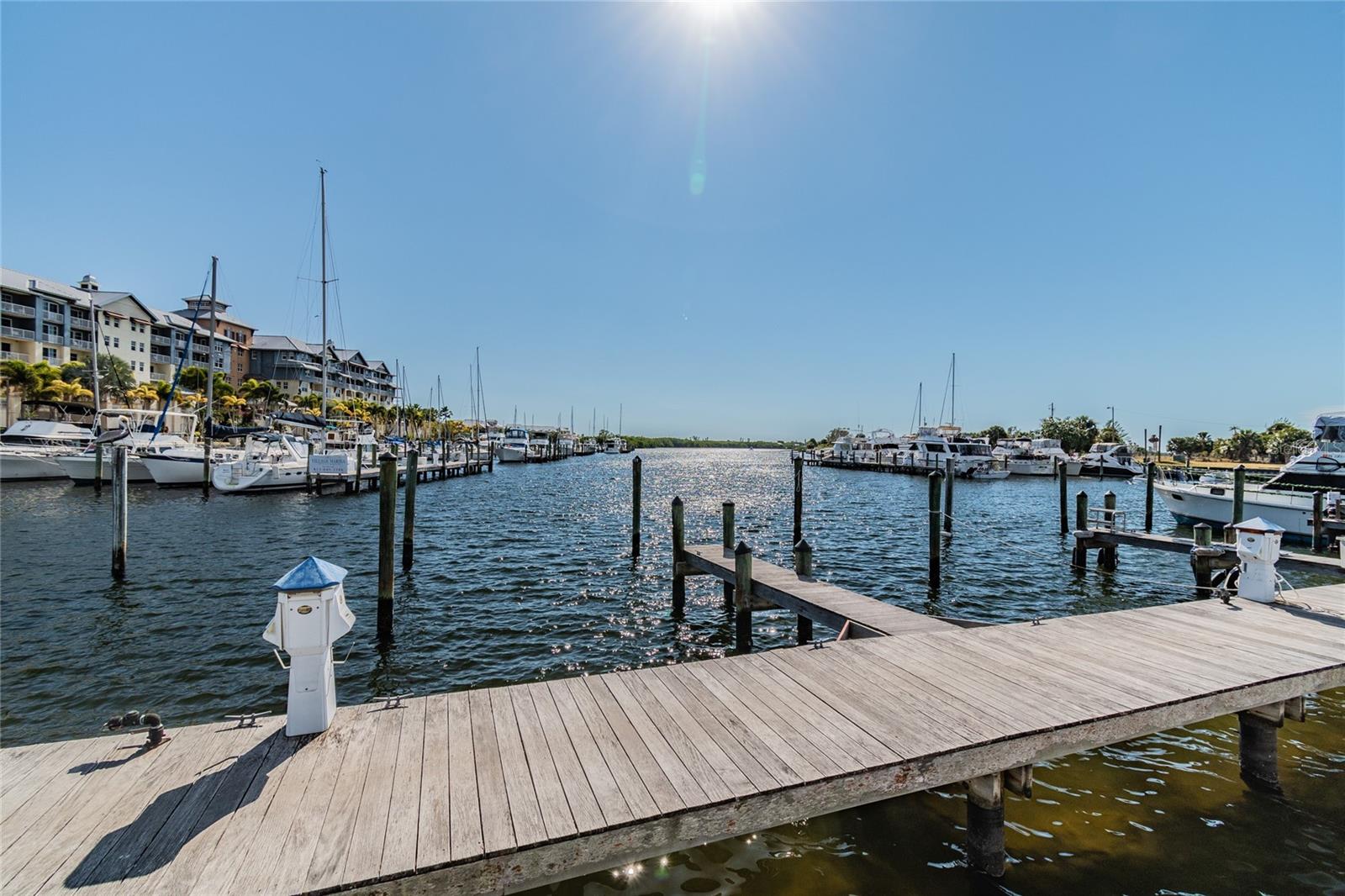 ISLAND RESORT AT MARINERS CLUB - Residential