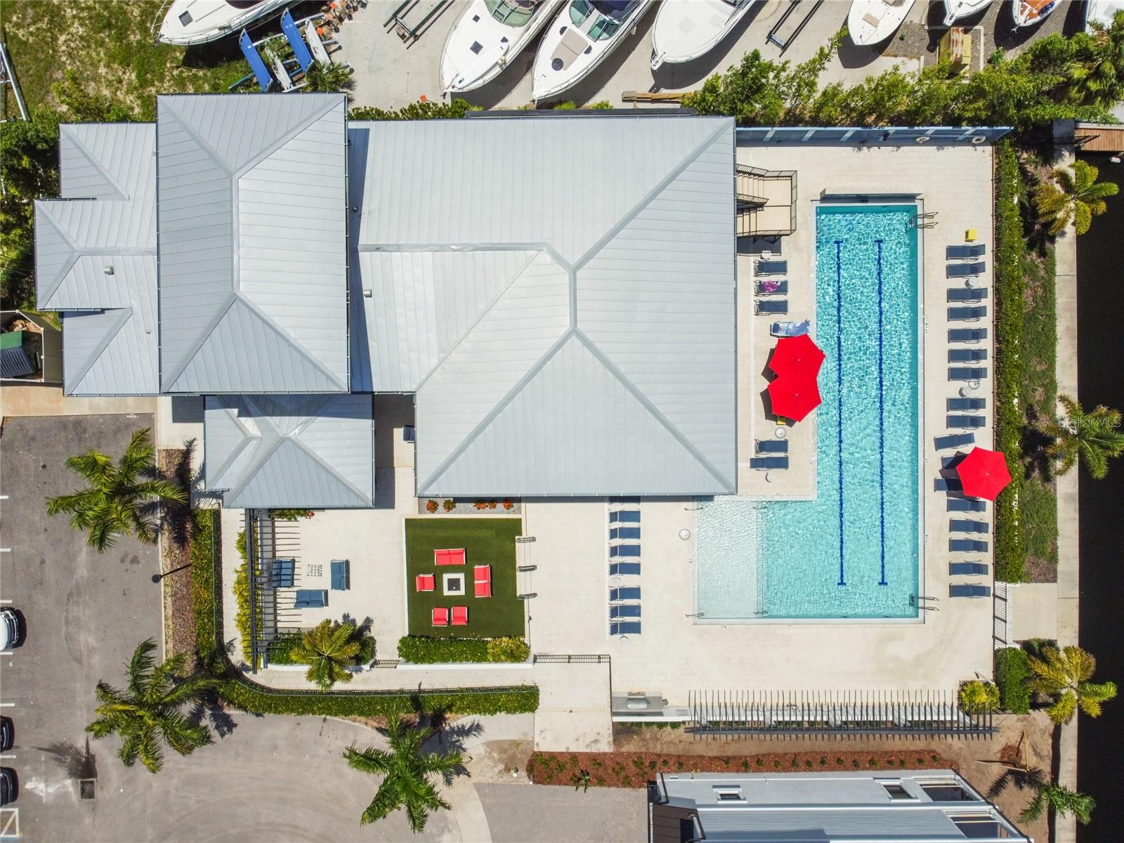 ISLAND RESORT AT MARINERS CLUB - Residential