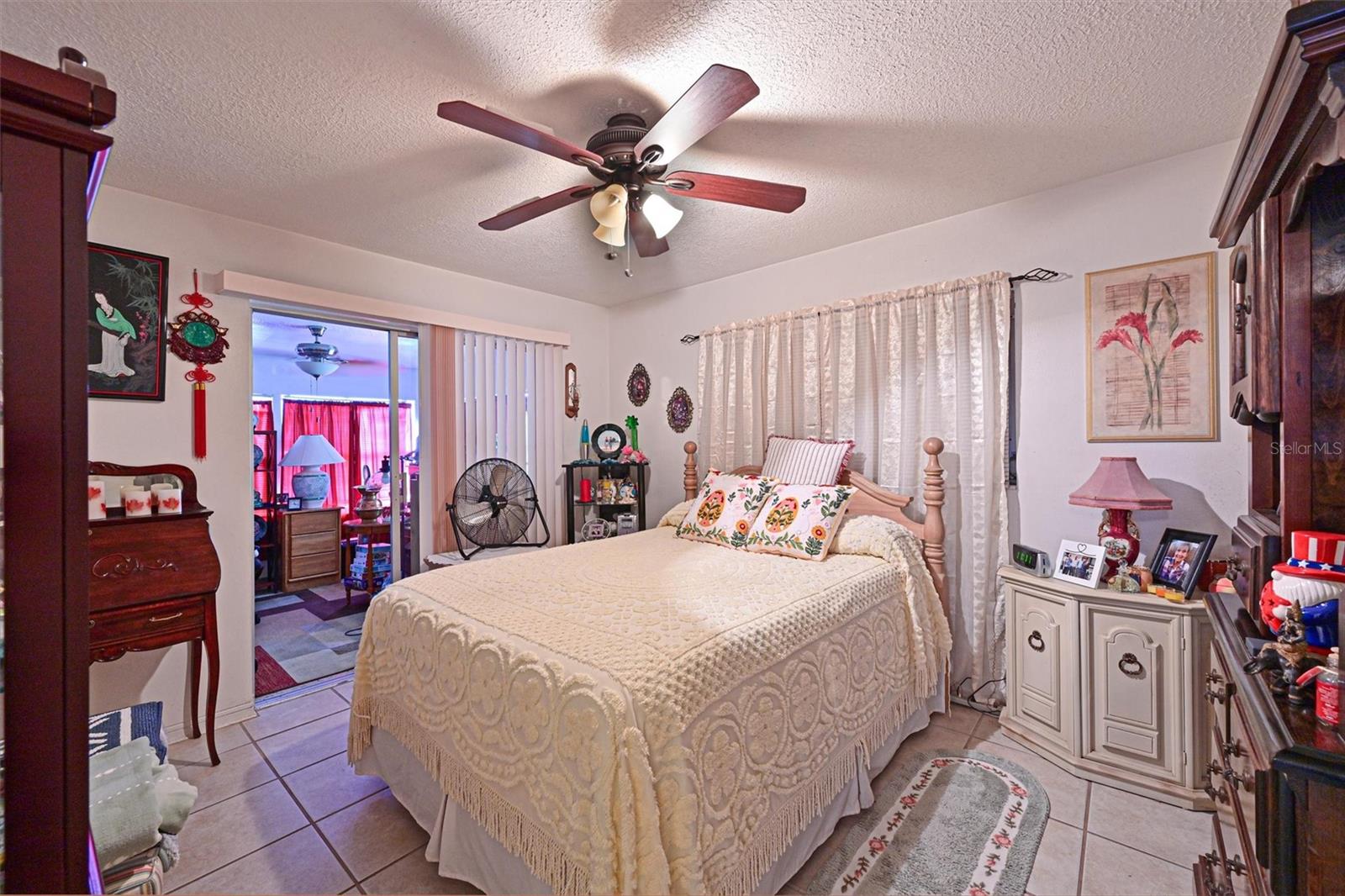 HOLIDAY HEIGHTS FIRST ADD - Residential Income