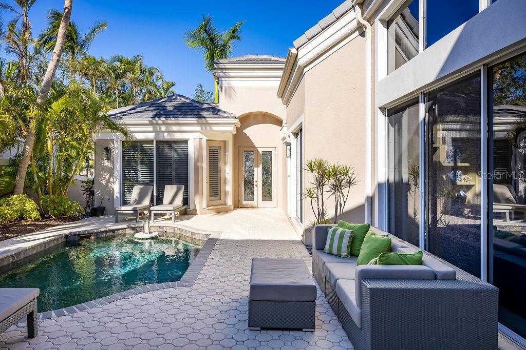 QUEENS HARBOUR - Residential