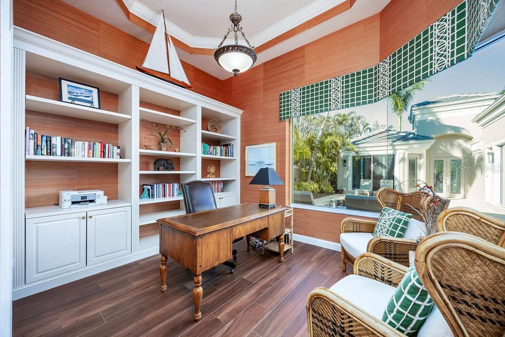 QUEENS HARBOUR - Residential