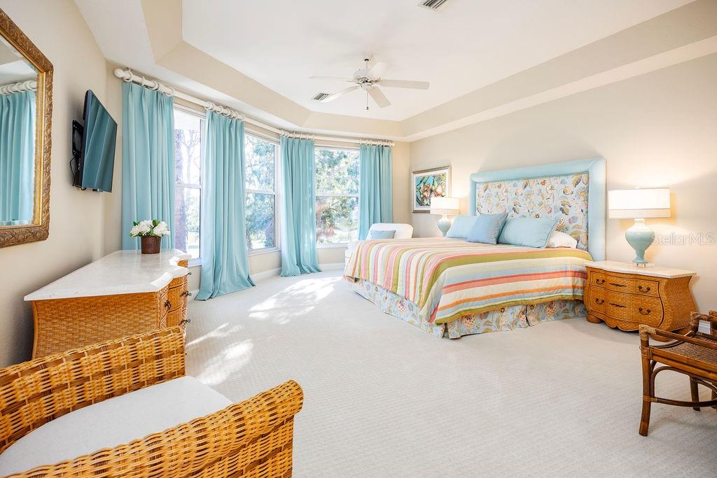 QUEENS HARBOUR - Residential