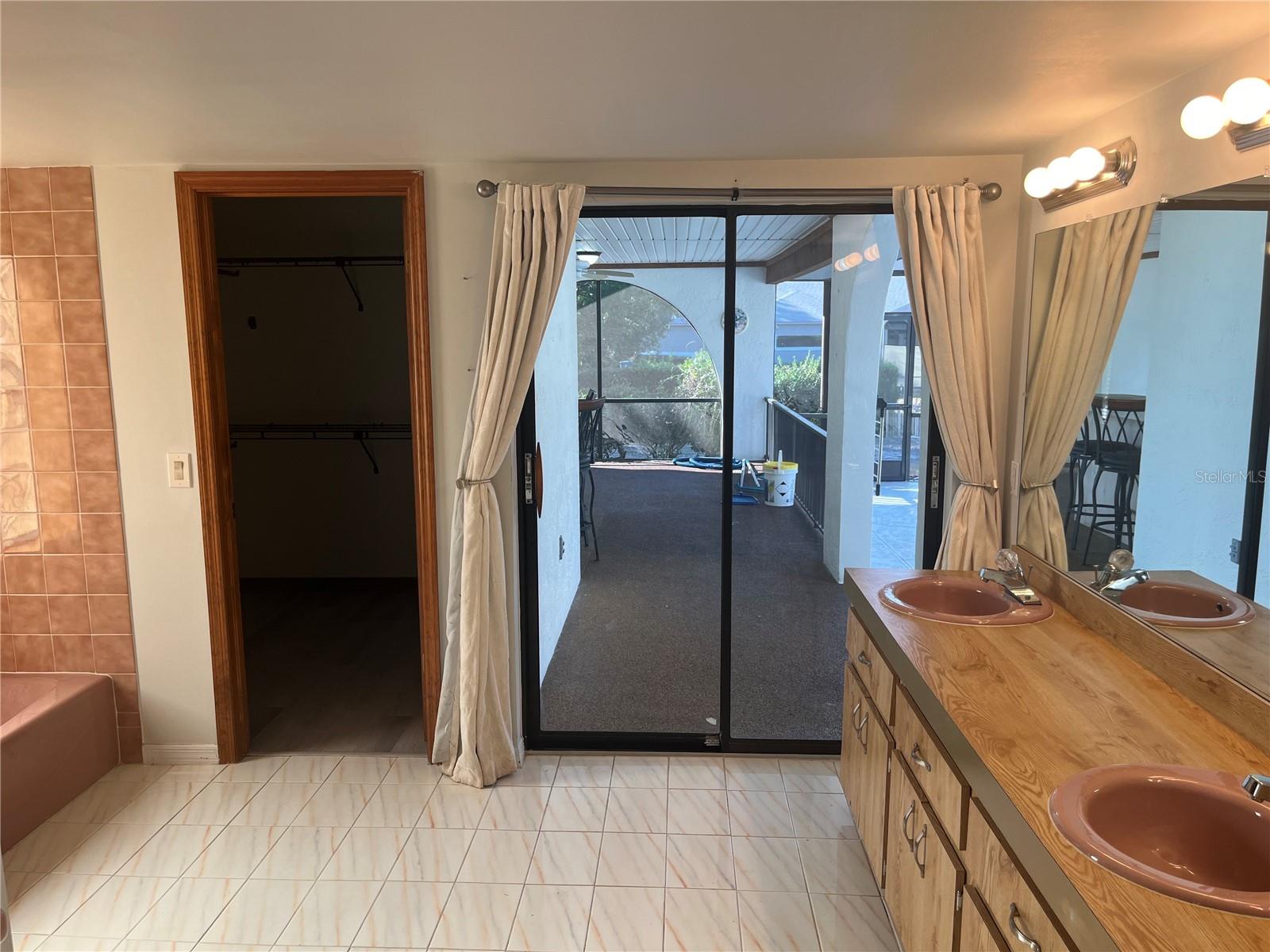 RIVER COUNTRY ESTATES - Residential