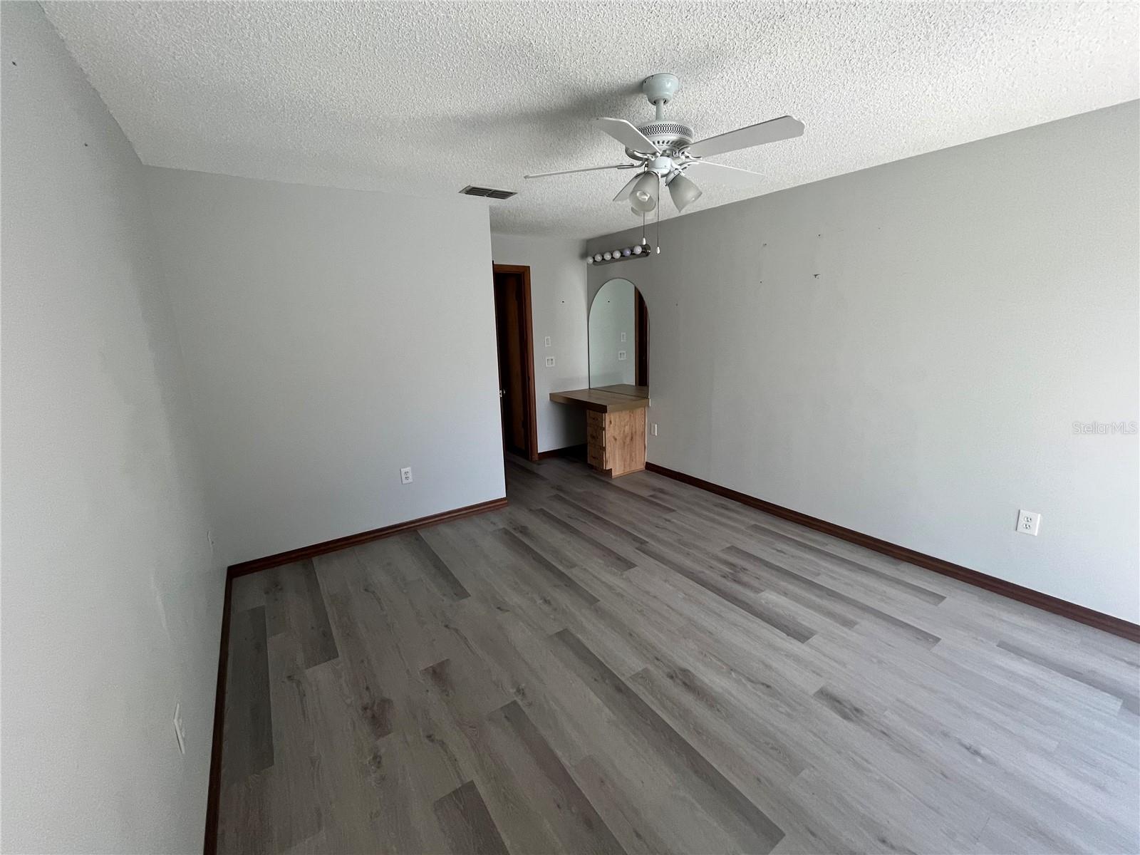 RIVER COUNTRY ESTATES - Residential