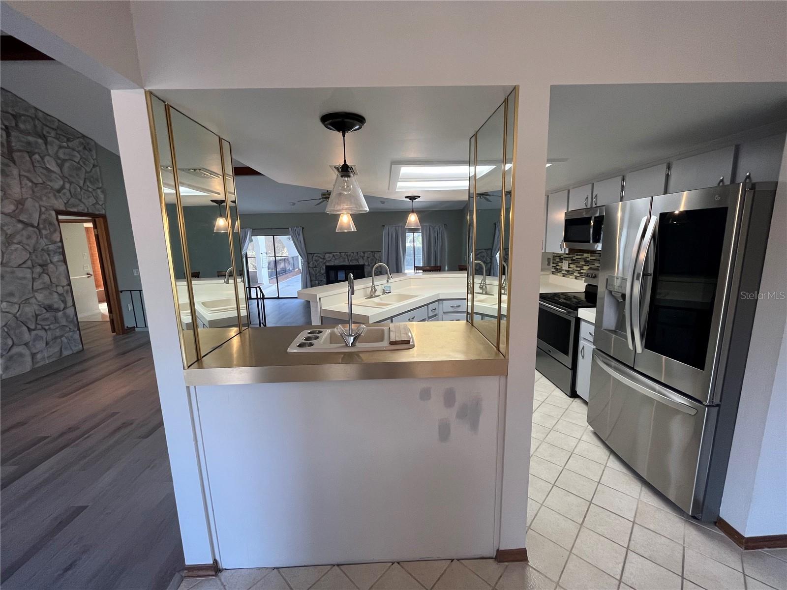 RIVER COUNTRY ESTATES - Residential