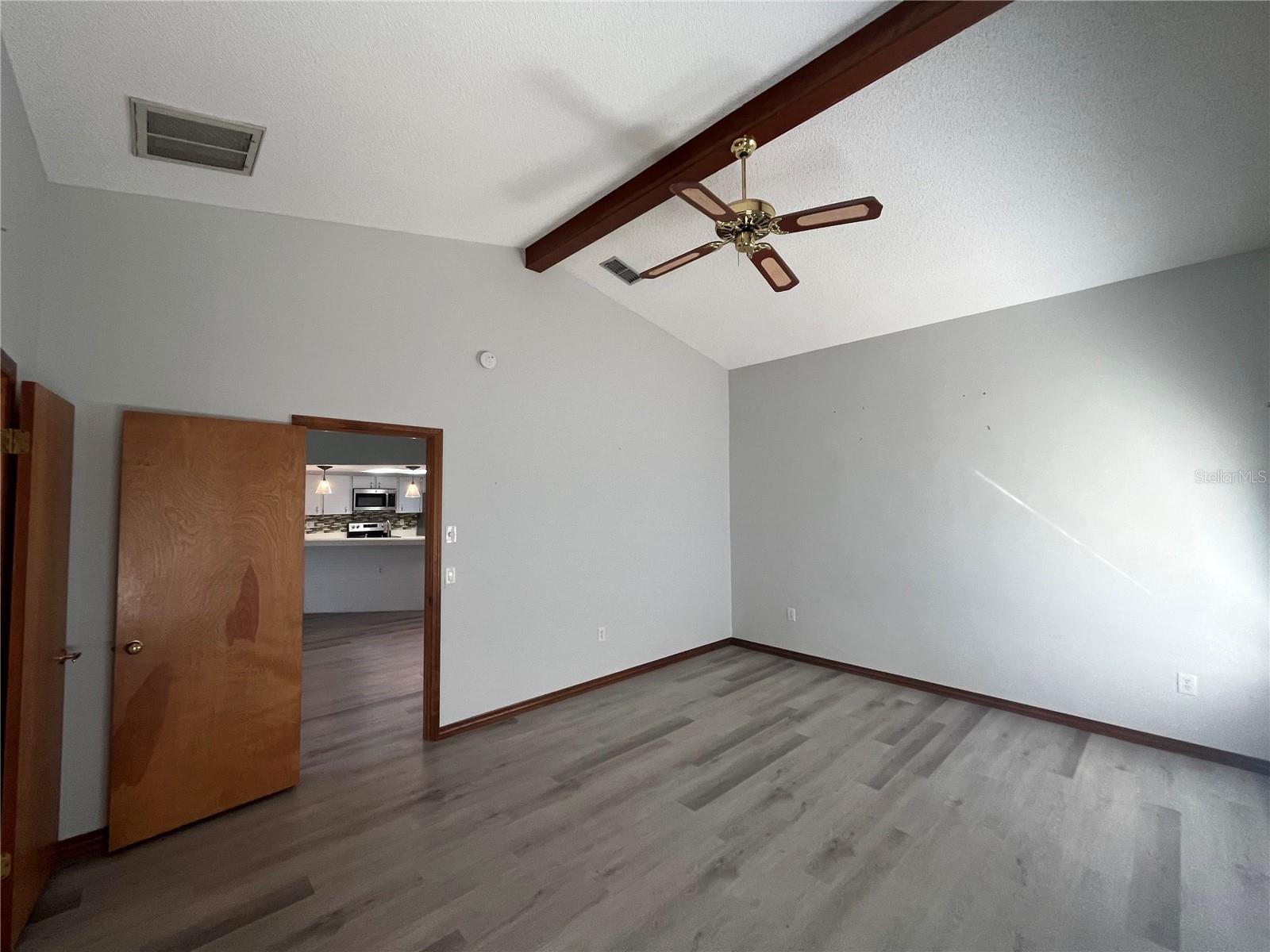 RIVER COUNTRY ESTATES - Residential