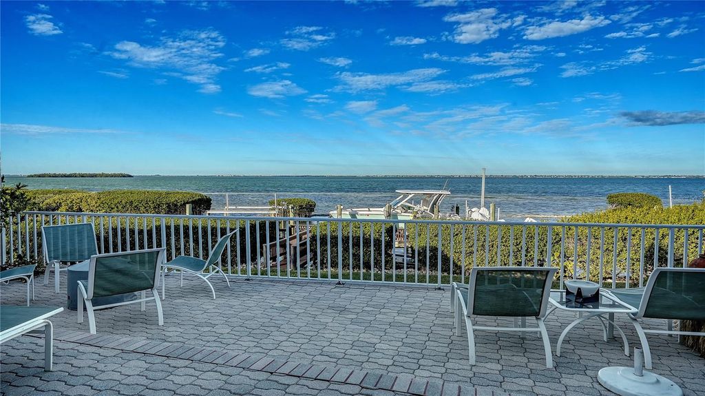 Photo of 3530 Mistletoe Lane, Longboat Key, FL 34228 (MLS # A4680887)