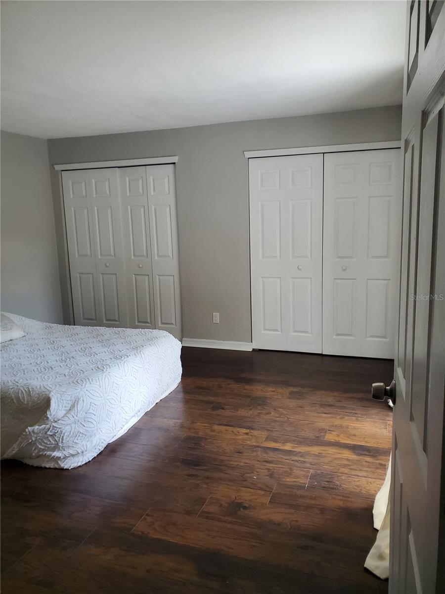 SPRINGWOOD SQUARE - Residential