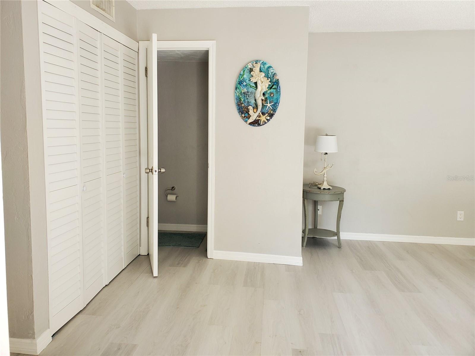 SPRINGWOOD SQUARE - Residential