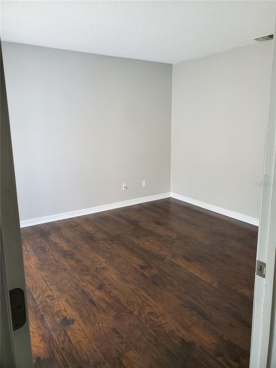 SPRINGWOOD SQUARE - Residential