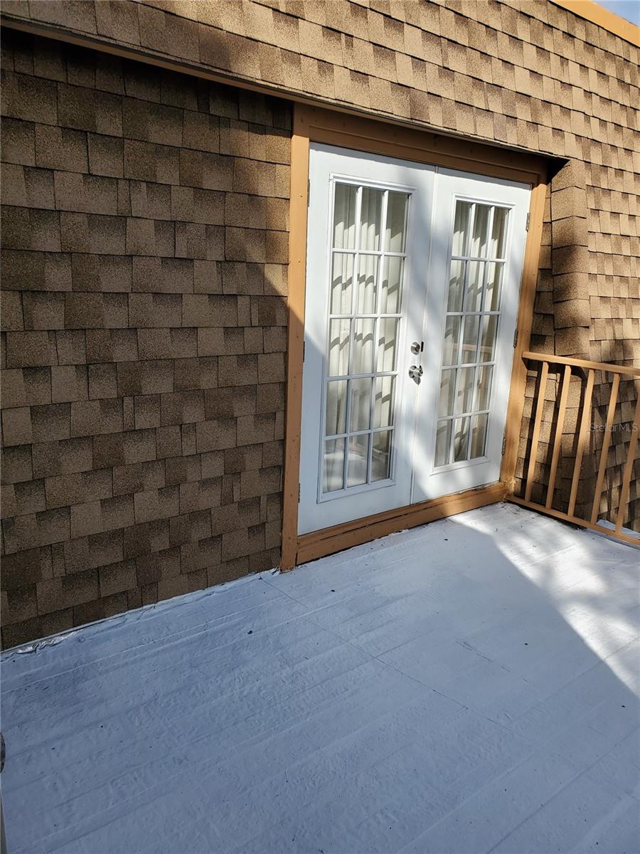 SPRINGWOOD SQUARE - Residential