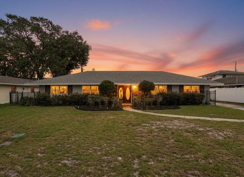 Photo of 5111 Darden Avenue, Belle Isle, FL 32812 (MLS # O6451878)