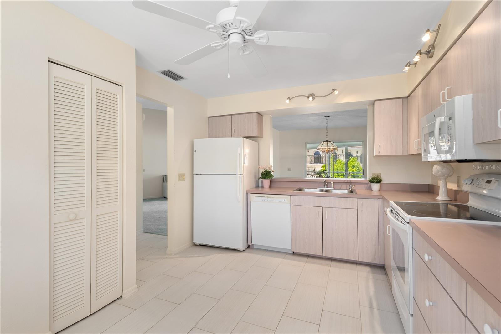 VIZCAYA PH 1, 2, 3, 4, 5, 7, 9, 12, 13, 15&16 - Residential