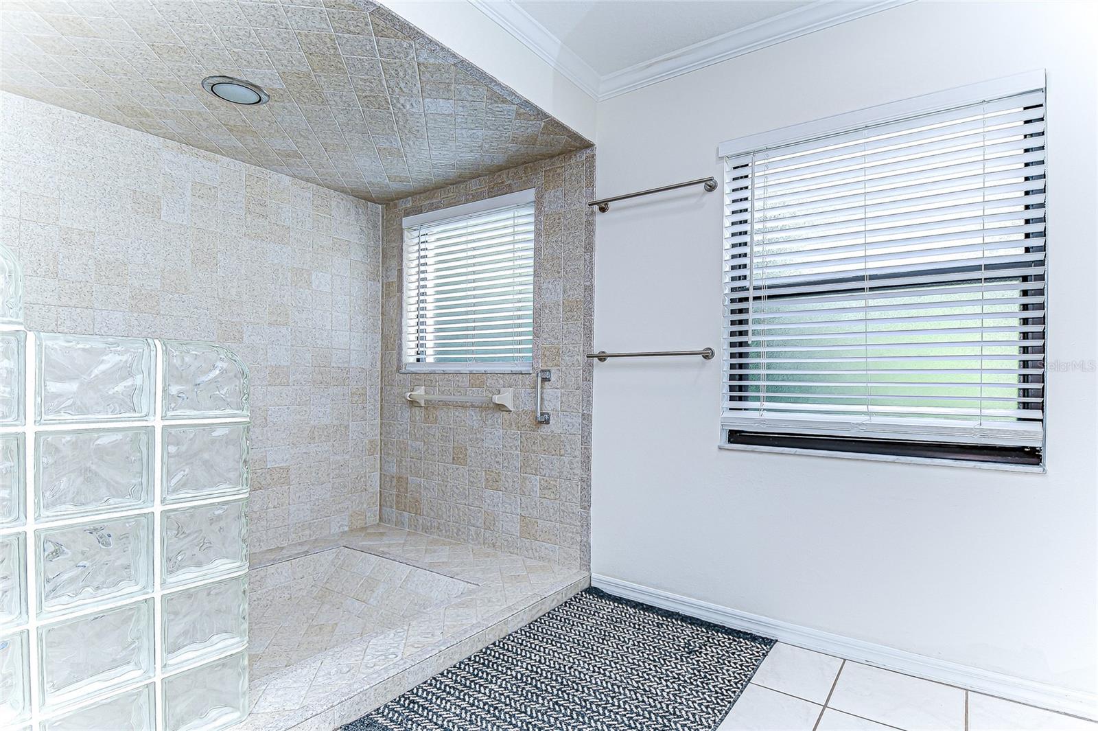 BLOOMINGDALE - Residential