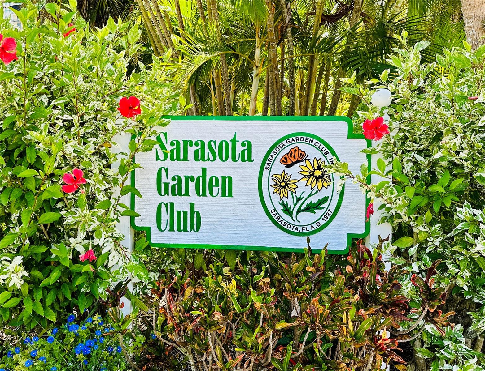 INWOOD PARK - Residential Income