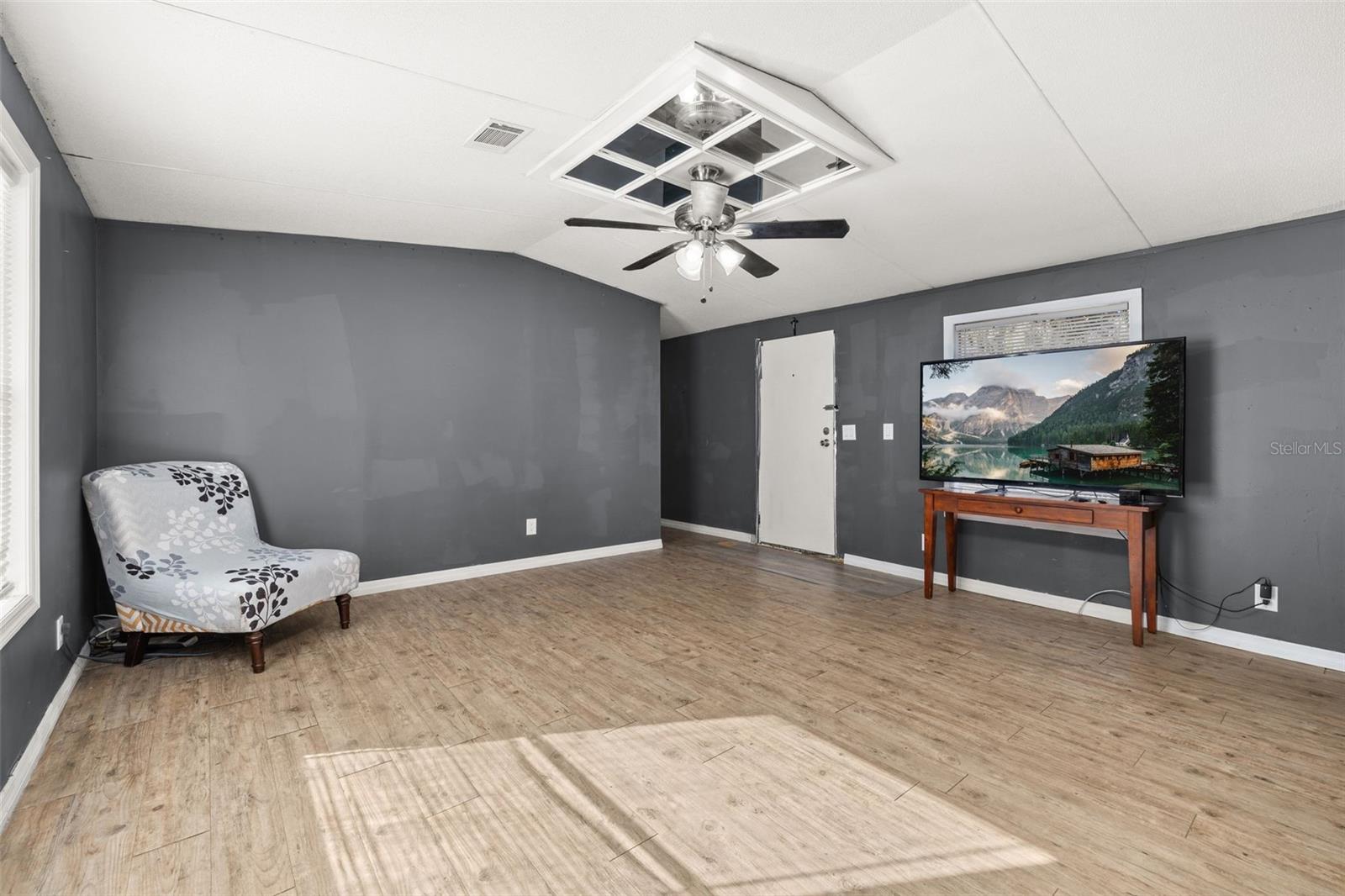 LEISURE LAKES INC - Residential