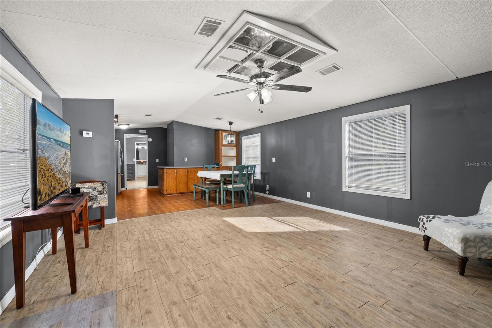 LEISURE LAKES INC - Residential