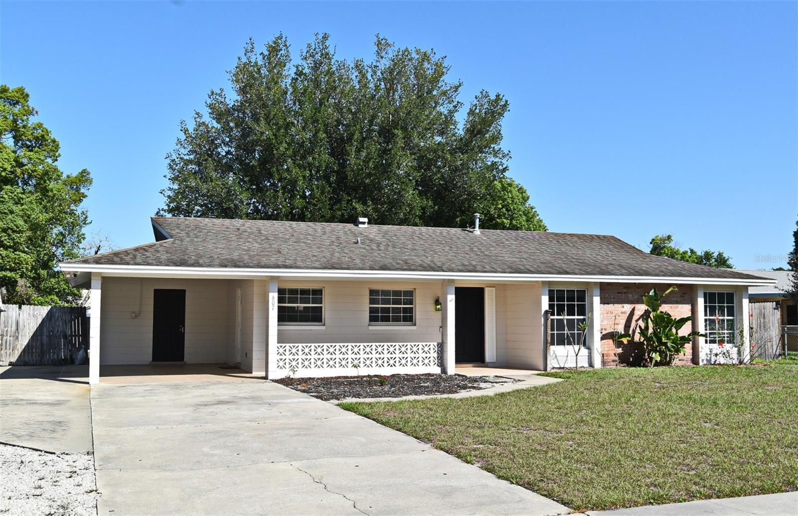 607 BRITTANY COURT