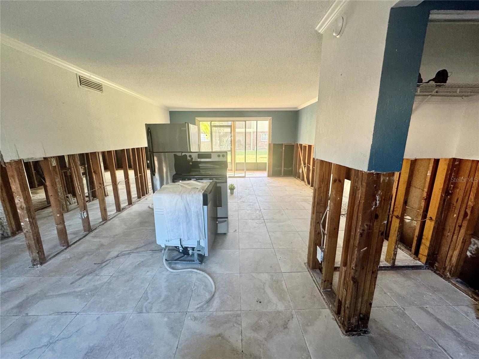 VENETIA COUNTRY CLUB CONDO - Residential