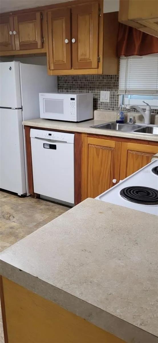 HOLIDAY VILLAGE CO-OP M/H UNREC - Residential