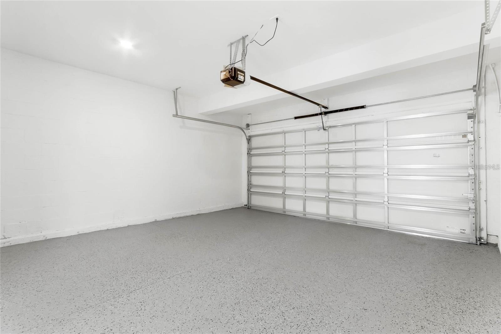 FOX NORTH - Residential Lease