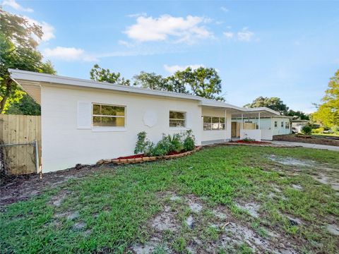 A home in APOPKA