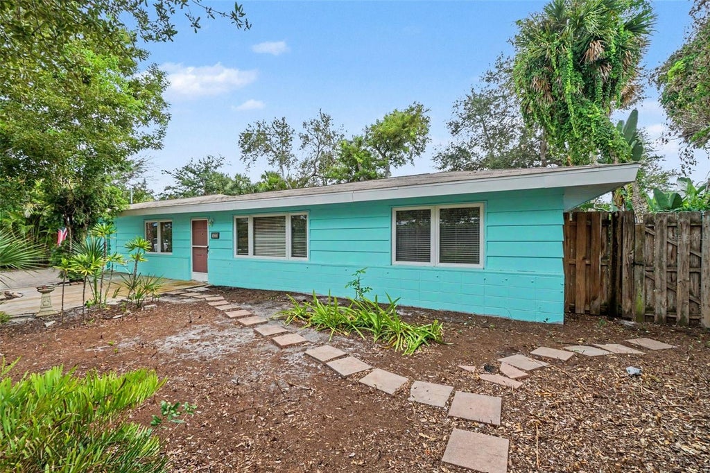 Photo of 528 Ralph Street, Sarasota, FL 34242 (MLS # TB8554360)