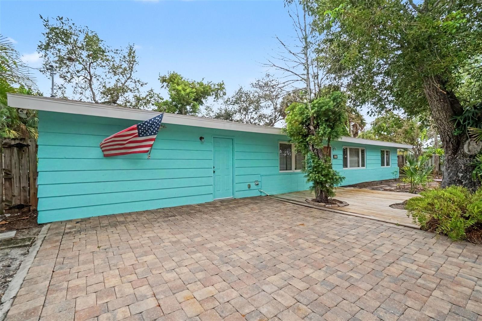 528 RALPH STREET, SARASOTA, FL, 34242 4 528 RALPH STREET