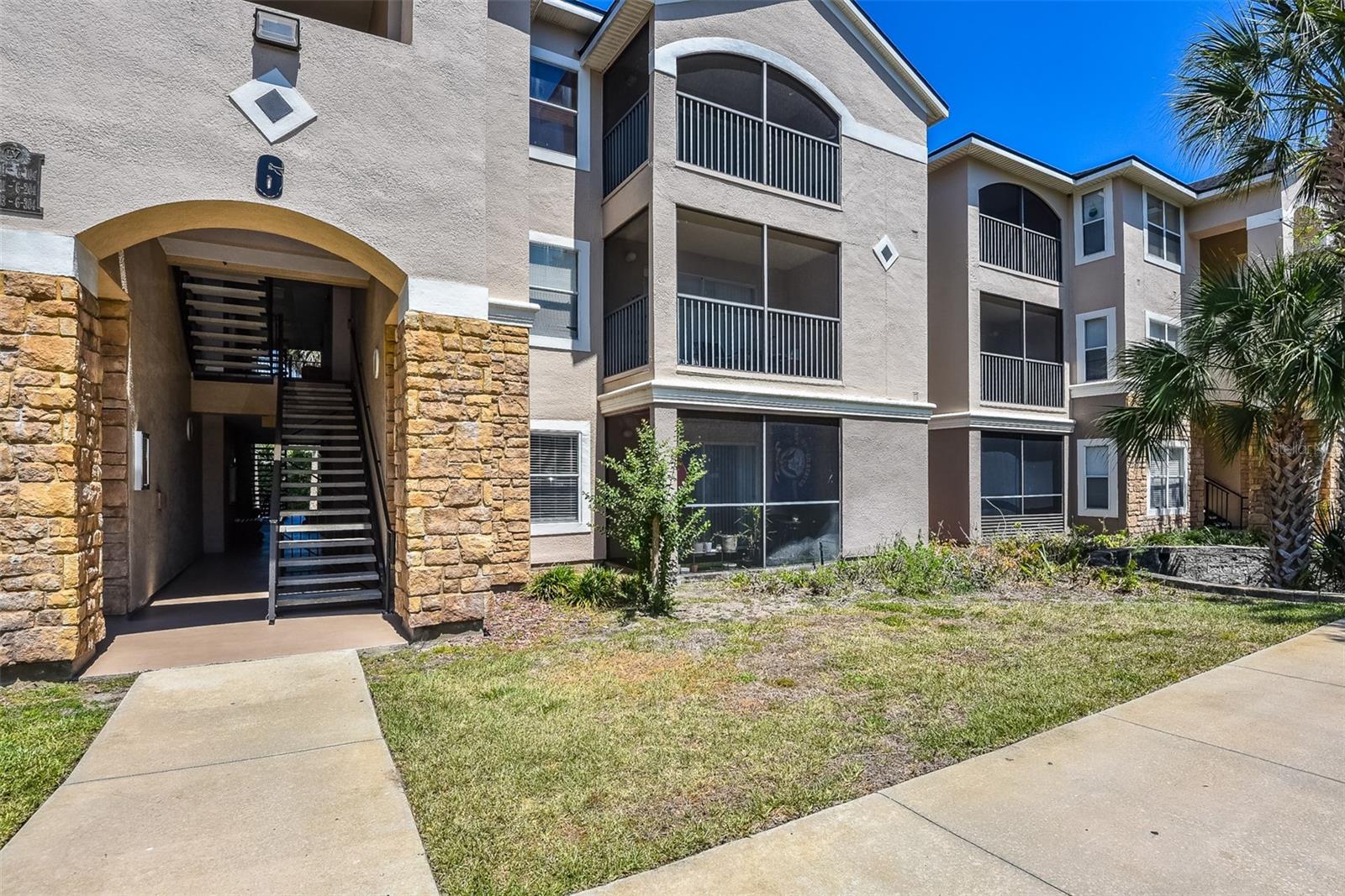 VILLAGGIO ON LAKES - Residential