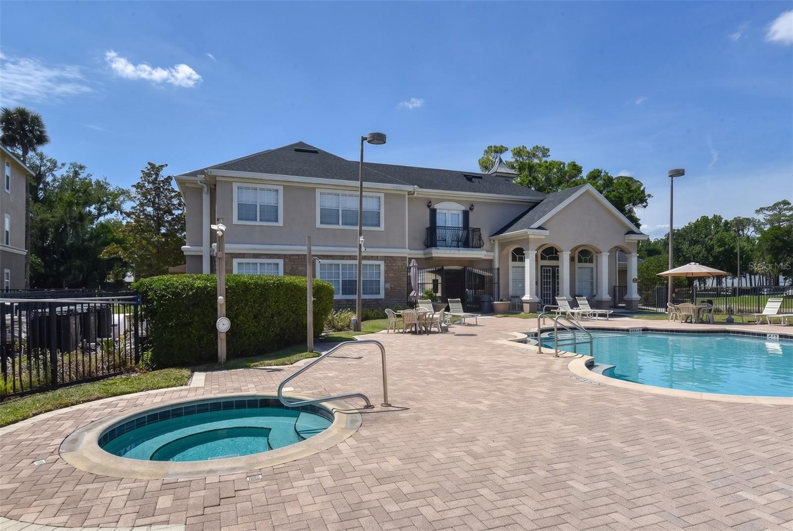 VILLAGGIO ON LAKES - Residential