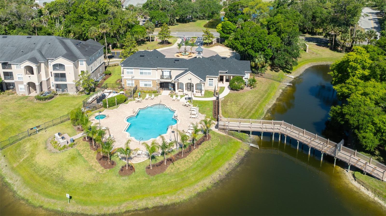 VILLAGGIO ON LAKES - Residential