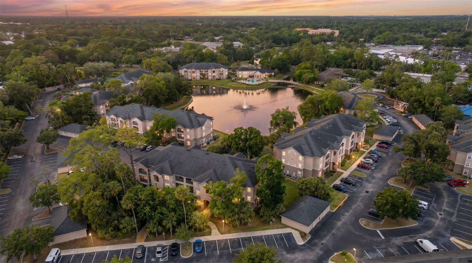 VILLAGGIO ON LAKES - Residential