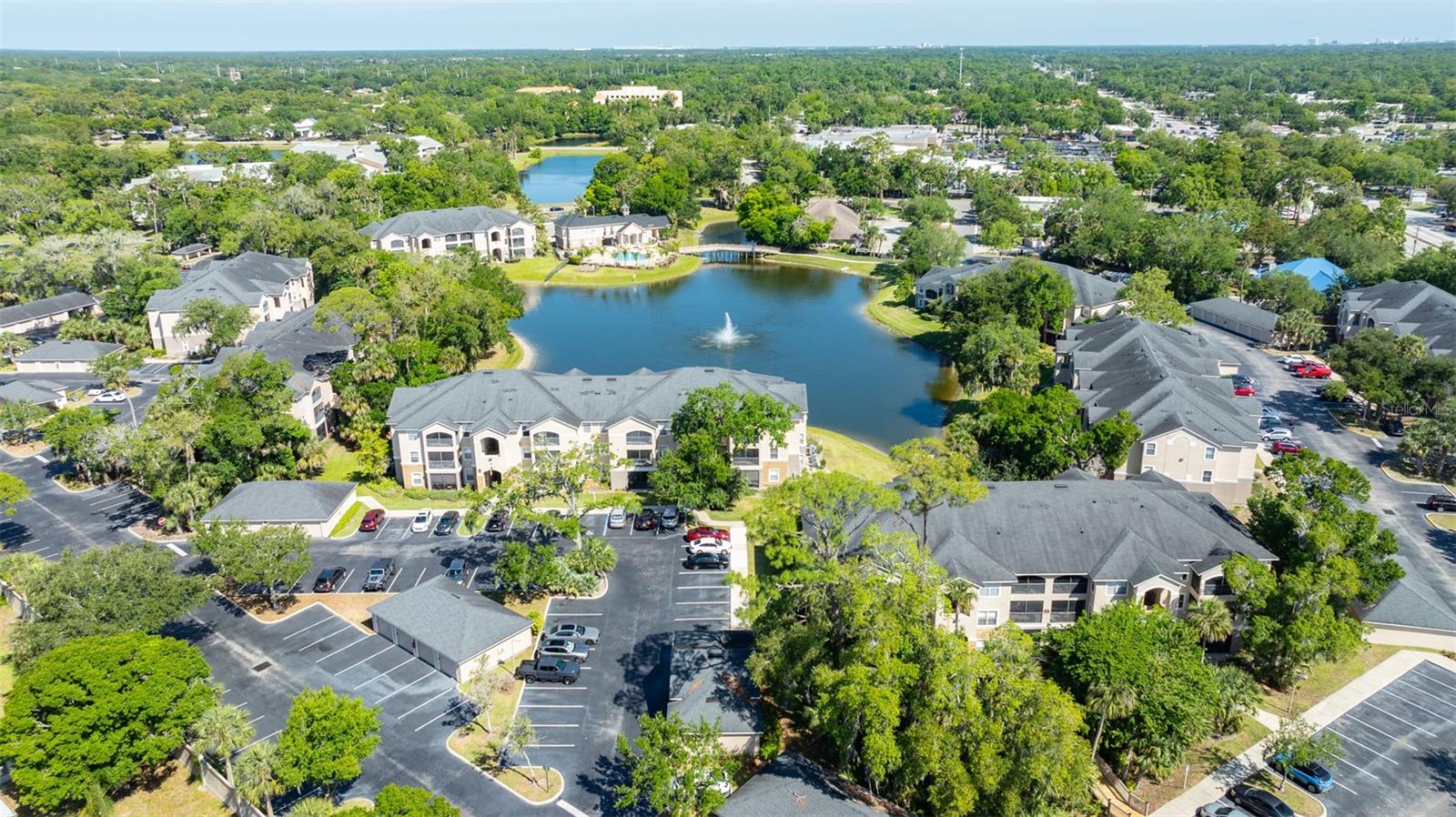 VILLAGGIO ON LAKES - Residential