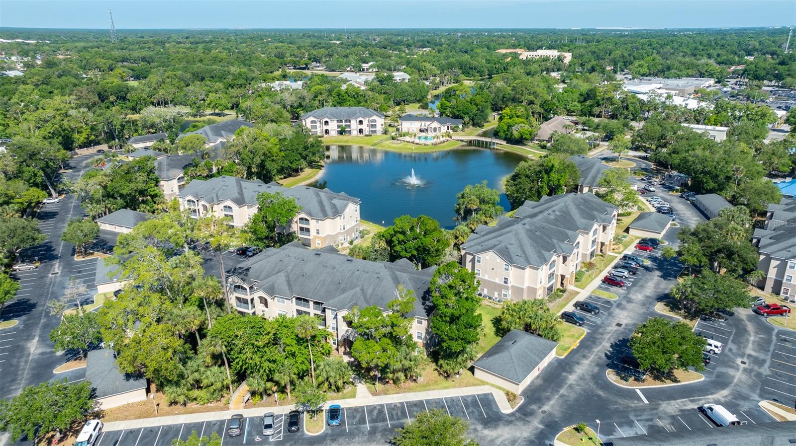 VILLAGGIO ON LAKES - Residential