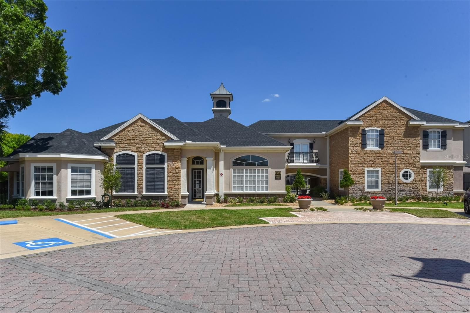 VILLAGGIO ON LAKES - Residential
