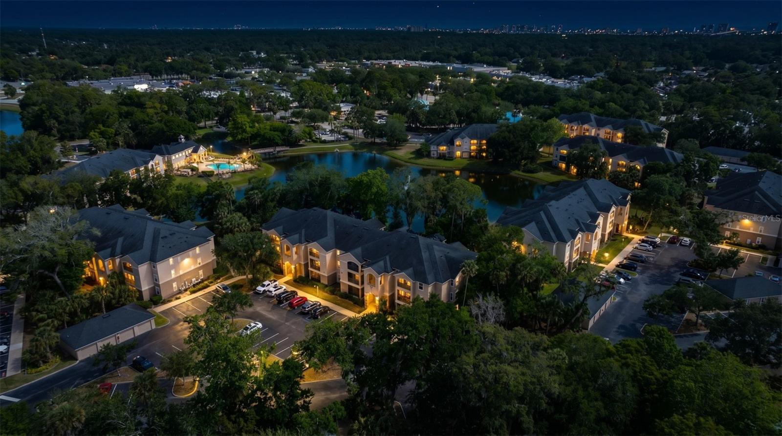 VILLAGGIO ON LAKES - Residential