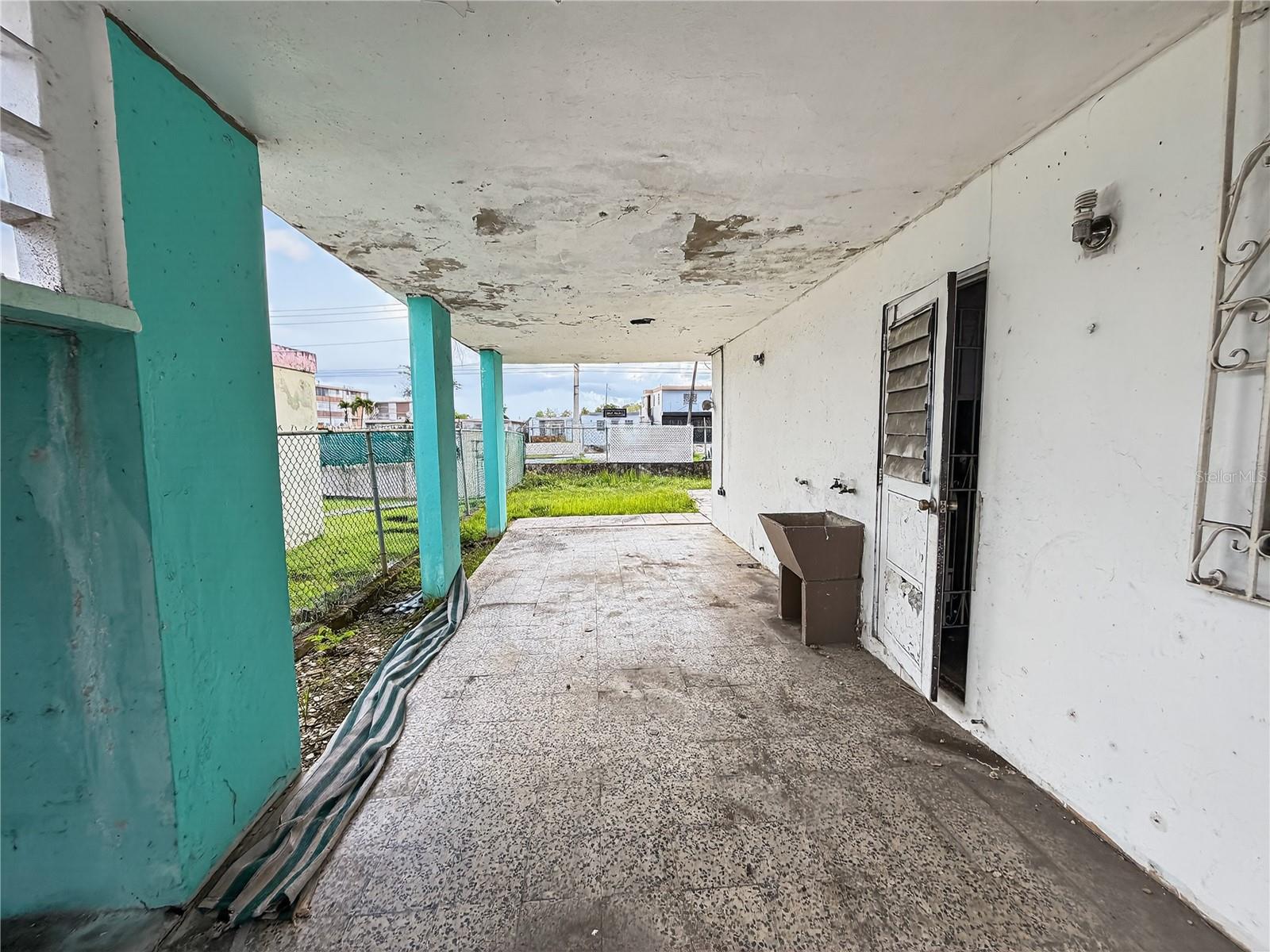 URB.MIRAFLORES - Residential