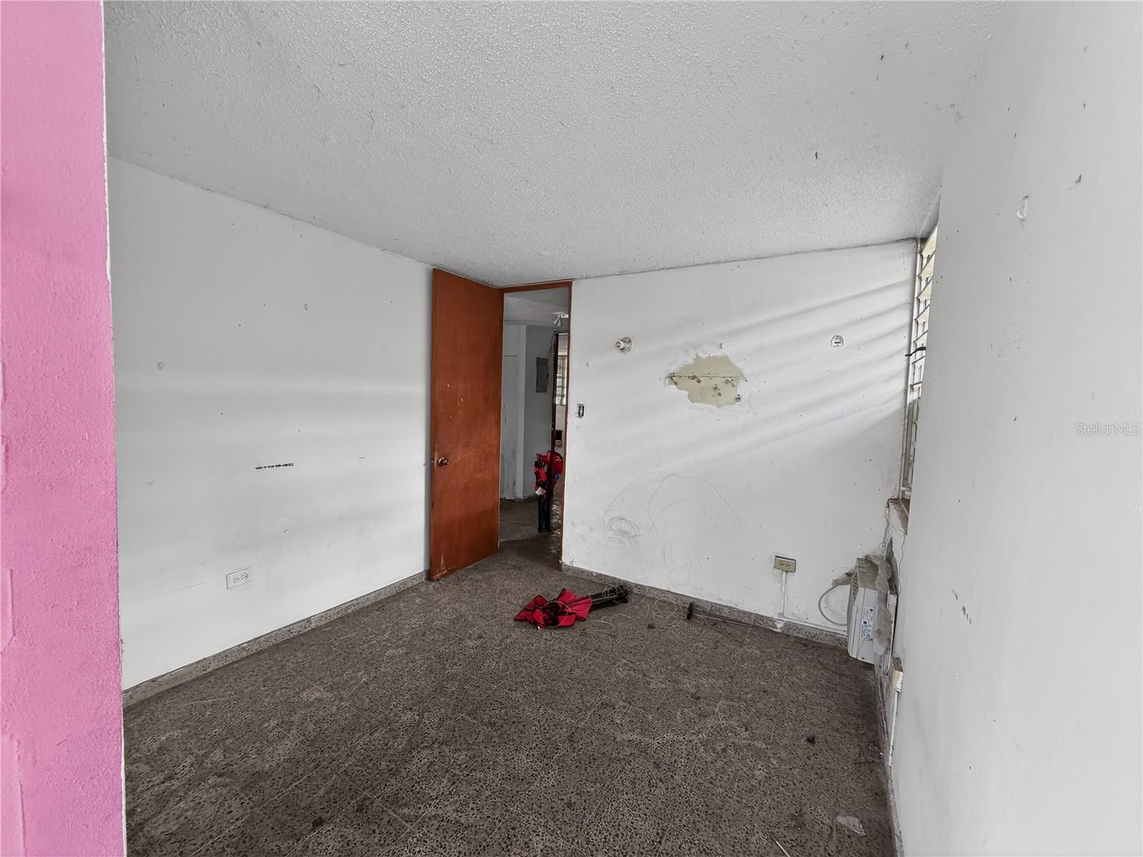 URB.MIRAFLORES - Residential