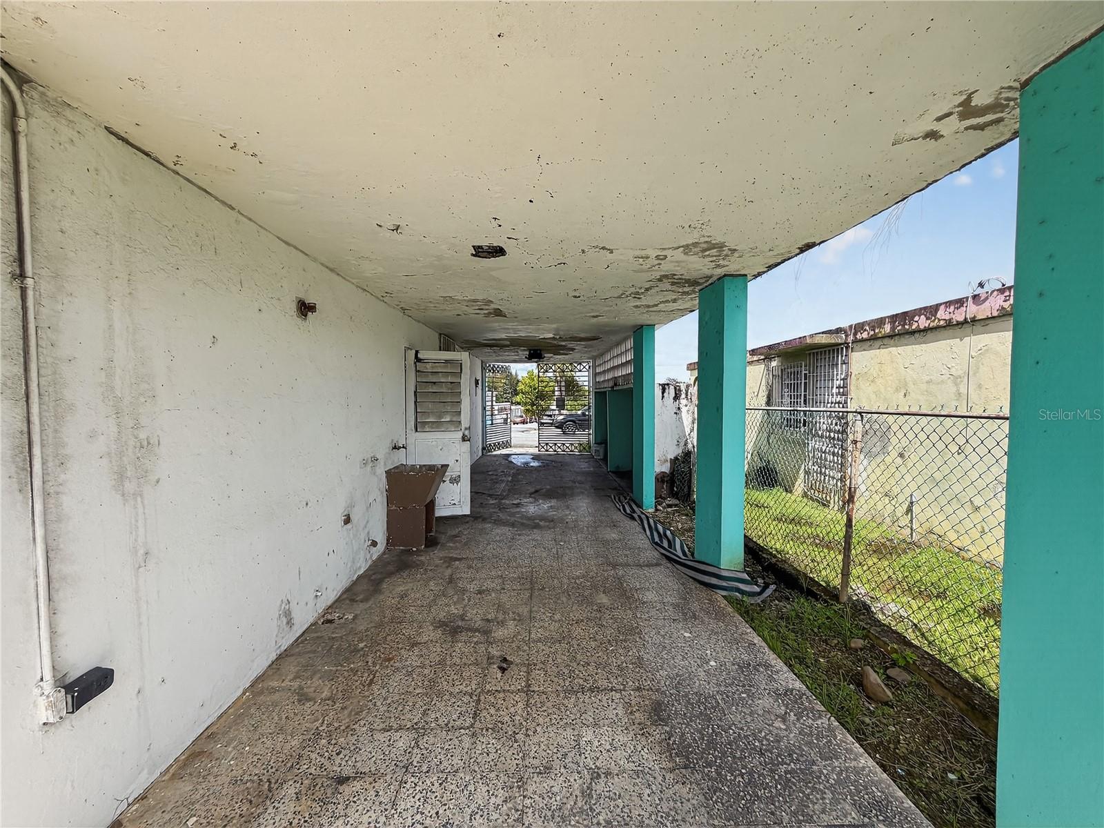 URB.MIRAFLORES - Residential