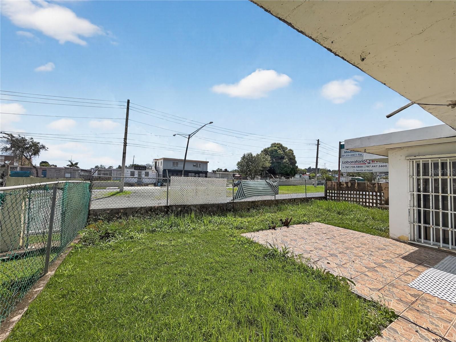 URB.MIRAFLORES - Residential