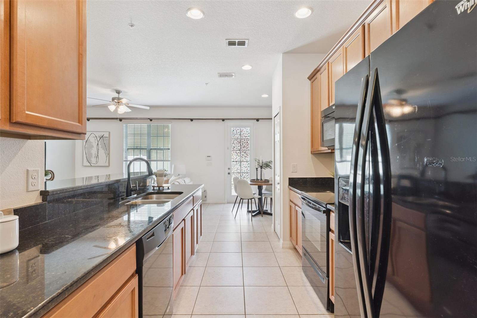 WATERS EDGE/LK NONA 03 C-F & - Residential