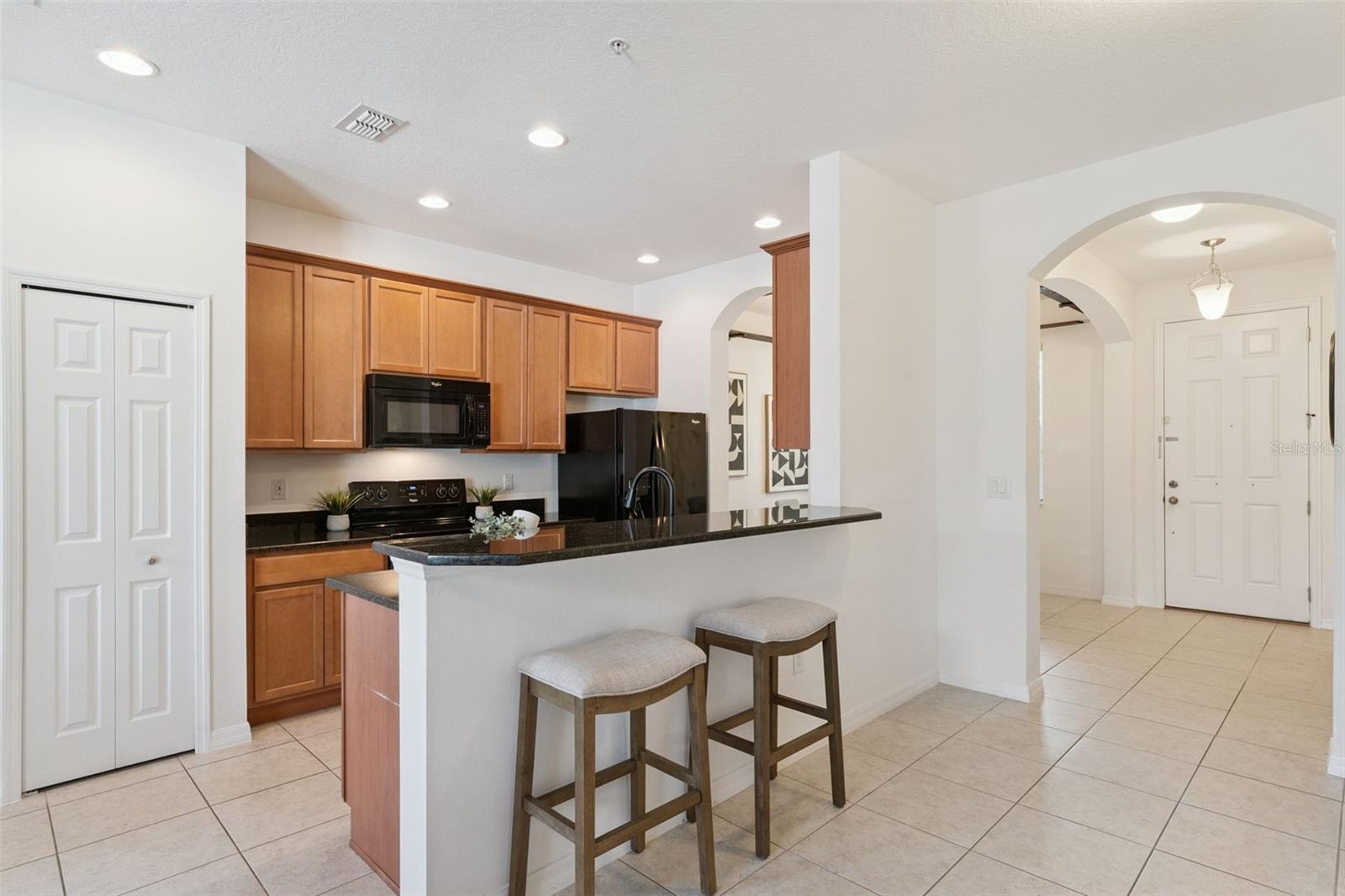 WATERS EDGE/LK NONA 03 C-F & - Residential