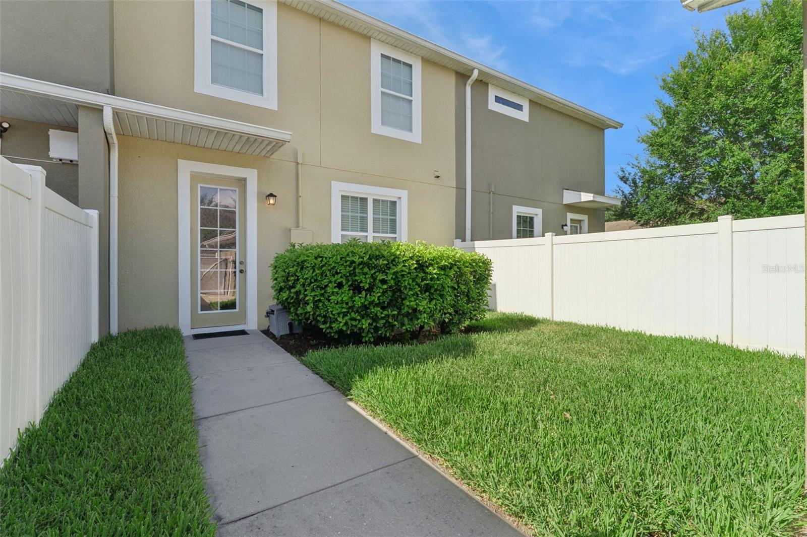 WATERS EDGE/LK NONA 03 C-F & - Residential
