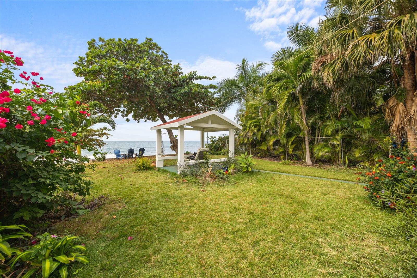 BARRIO ENSENADAS - Residential
