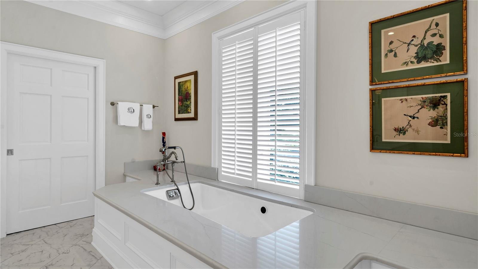 MOUNTAIN LAKE UNREC - Residential