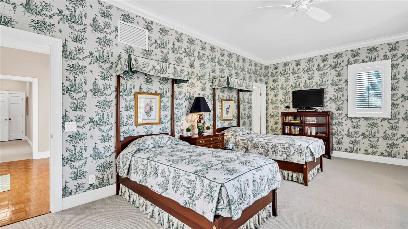 MOUNTAIN LAKE UNREC - Residential